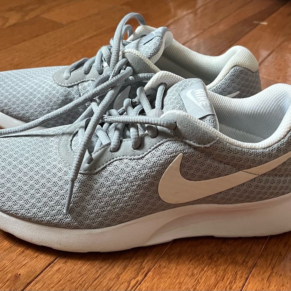 Nike Light Gray Athletic Shoes